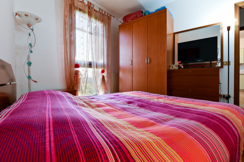 Nel cuore di Ponte San Nicolò, proponiamo in affitto un grazioso appartamento completamente arred...