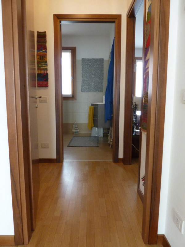 A Treviso (TV) zona Fiera / Selvana, proponiamo in affitto appartamento quadrilocale, al piano pr...