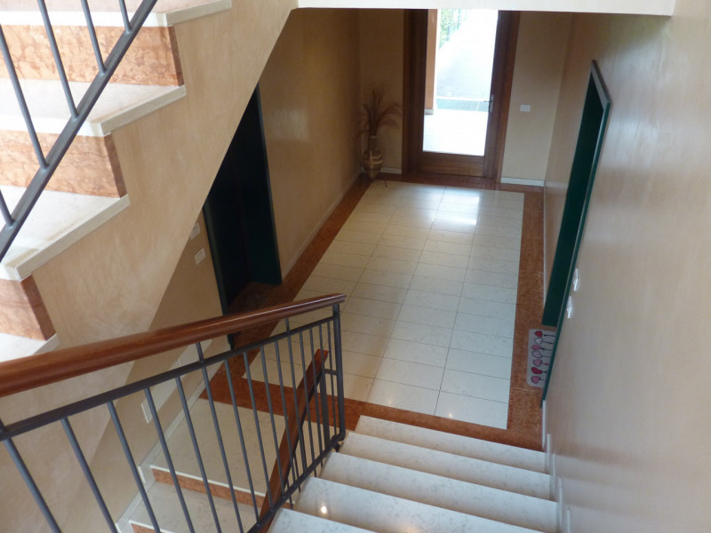 A Treviso (TV) zona Fiera / Selvana, proponiamo in affitto appartamento quadrilocale, al piano pr...