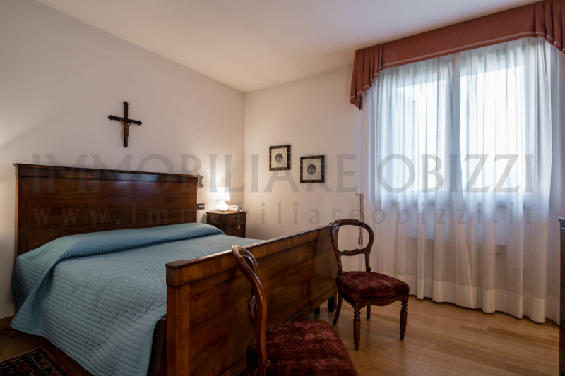 ALBIGNASEGO zona Ferri. Vendesi magnifica casa singola situata nella tranquilla e ricercata zona ...