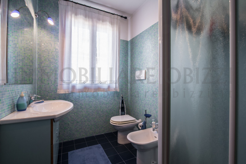 ALBIGNASEGO zona Ferri. Vendesi magnifica casa singola situata nella tranquilla e ricercata zona ...