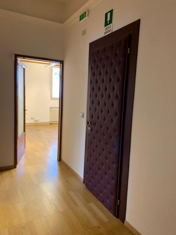 Padova via Altinate Nicoletta Dardilli di AD Casa Padova propone in locazione in palazzo storico ...