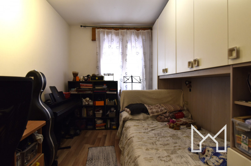 SAN GIACOMO- Inserito in una zona tranquilla comoda ai servizi, proponiamo appartamento tricamere...