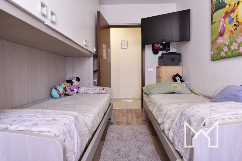 SAN GIACOMO- Inserito in una zona tranquilla comoda ai servizi, proponiamo appartamento tricamere...