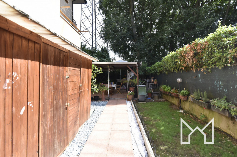 SAN GIACOMO- Inserito in una zona tranquilla comoda ai servizi, proponiamo appartamento tricamere...