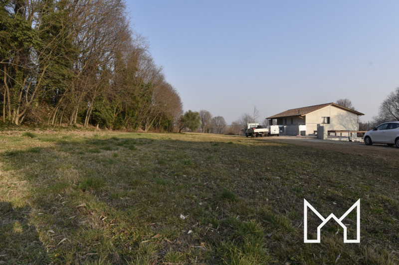 SEMONZO- In zona panoramica e verdeggiante, comodo ai servizi principali del centro di Semonzo, p...