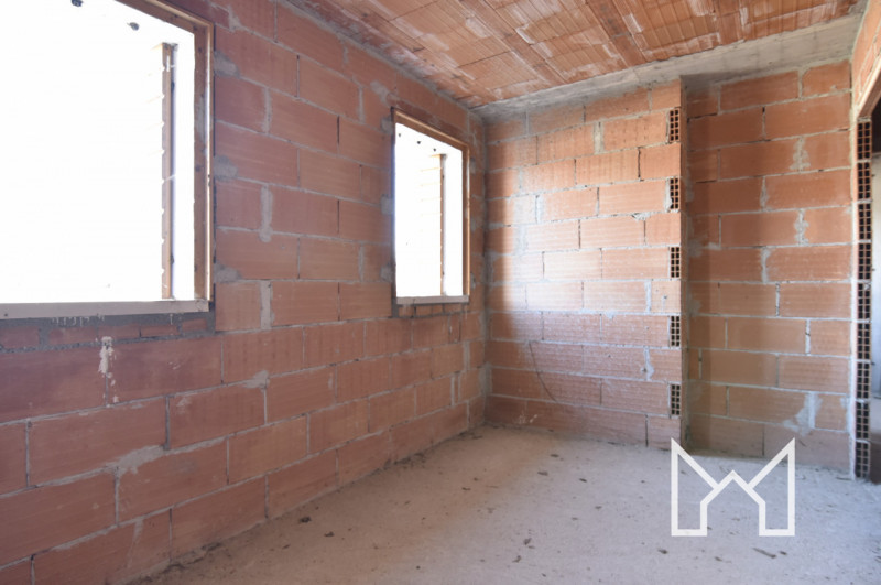 SAN ZENONE - In zona residenziale e tranquilla proponiamo elegante porzione di trifamiliare centr...