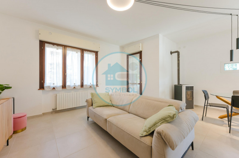 MOGLIANO VENETO - NS. ESCLUSIVA: 
Nel cuore del centro cittadino, ma immersa nella tranquillità e...