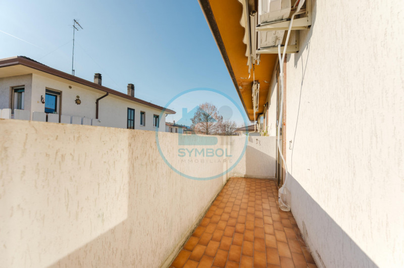 MOGLIANO VENETO - NS. ESCLUSIVA: 
Nel cuore del centro cittadino, ma immersa nella tranquillità e...