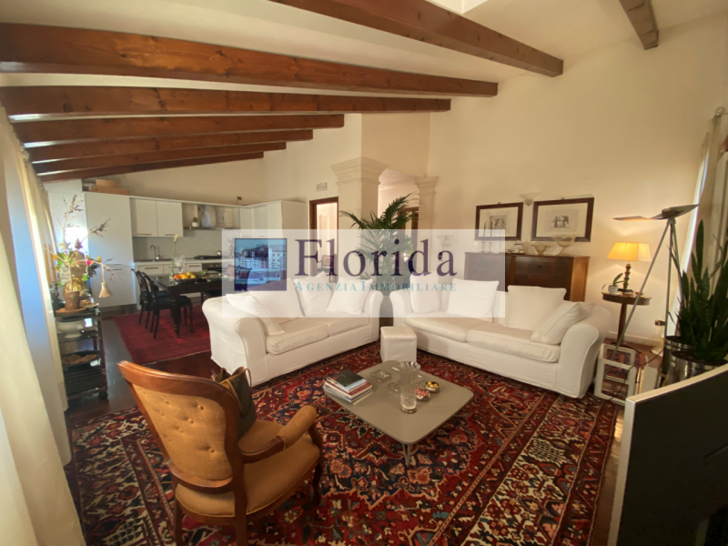 SANTA GIUSTINA IN COLLE  centro comodo a tutti i servizi - AFFITTIAMO meraviglioso Attico parzial...