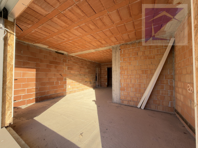 Massanzago, nel cuore del centro, disponibile l'ultima porzione di quadrifamiliare al grezzo avan...