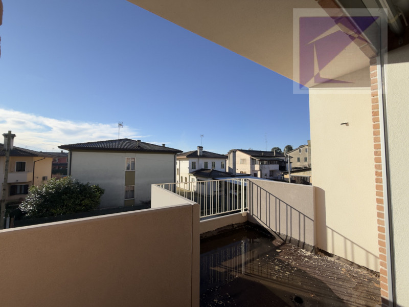 Massanzago, nel cuore del centro, disponibile l'ultima porzione di quadrifamiliare al grezzo avan...