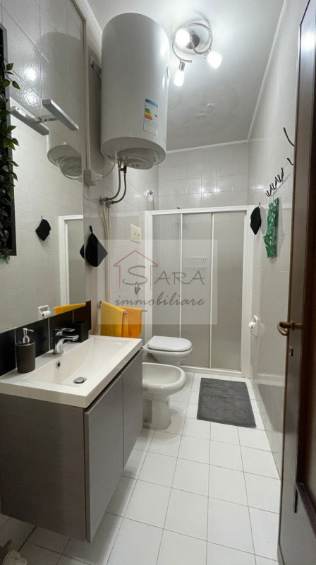 Padova - Zona Savonarola

Disponibile dal 01.02.2026
Euro 650 + 120 spese condominiali

Sara Immo...