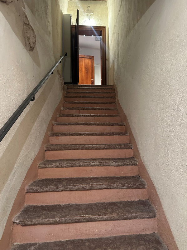 Nel cuore di Bassano del Grappa, proponiamo in locazione una splendida porzione di abitazione ins...