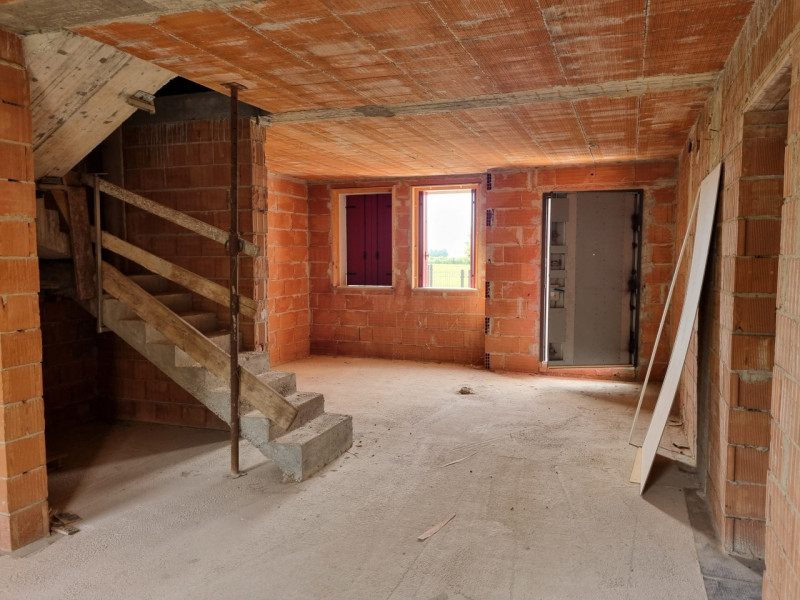 ALBETTONE: Sita in quartiere residenziale ad Albettone, comoda al centro, proponiamo Porzione Cen...