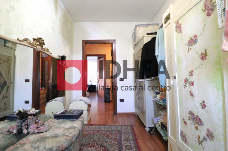 BIFAMILIARE CON GIARDINO RIF. "AVV4"

L'agenzia immobiliare Idhea ha il piacere di proporvi bifam...