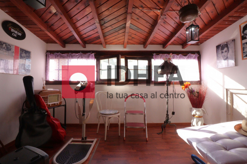 BIFAMILIARE CON GIARDINO RIF. "AVV4"

L'agenzia immobiliare Idhea ha il piacere di proporvi bifam...