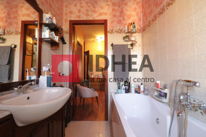 BIFAMILIARE CON GIARDINO RIF. "AVV4"

L'agenzia immobiliare Idhea ha il piacere di proporvi bifam...