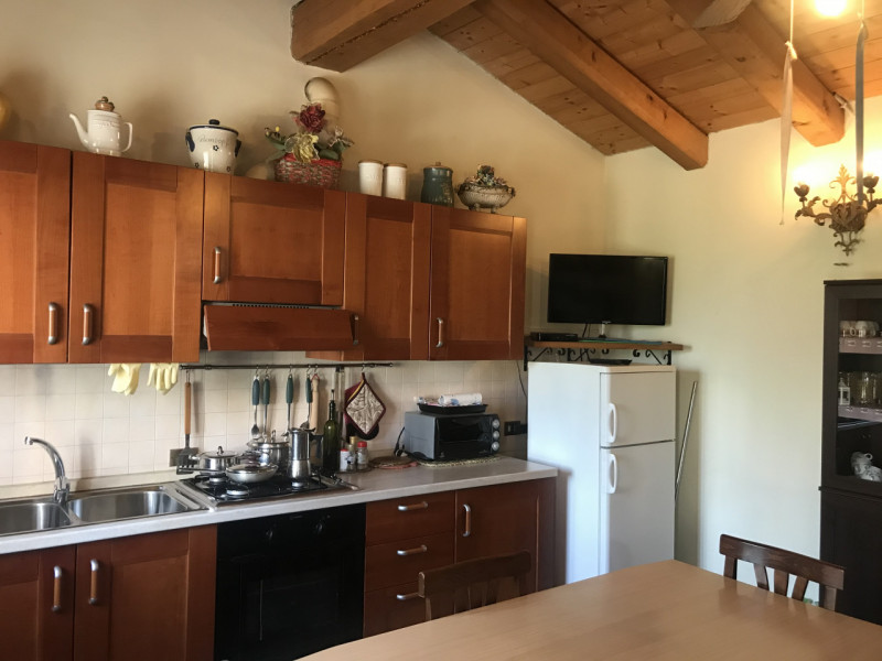 Vendesi, ad Arquà Petrarca, uno dei borghi più belli d'Italia, casale/rustico interamente ristrut...