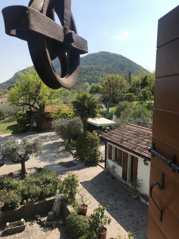 Vendesi, ad Arquà Petrarca, uno dei borghi più belli d'Italia, casale/rustico interamente ristrut...