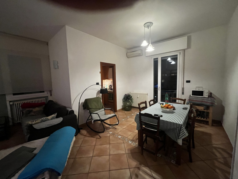 Bologna Affitto Appartamento trilocale