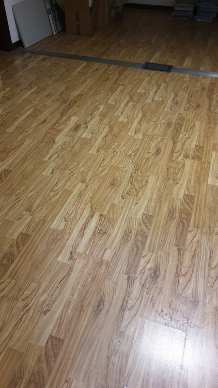 Scopri questo esclusivo ufficio in affitto a Este, situato al primo piano e con una superficie di...