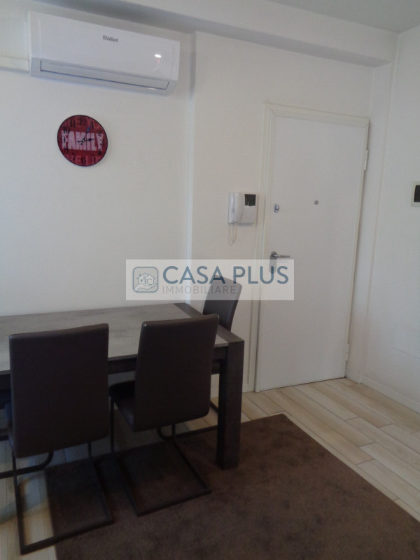 In  piccola e curata palazzina di recente ristrutturazione ELEGANTE MIDI-APPARTAMENTO climatizzat...