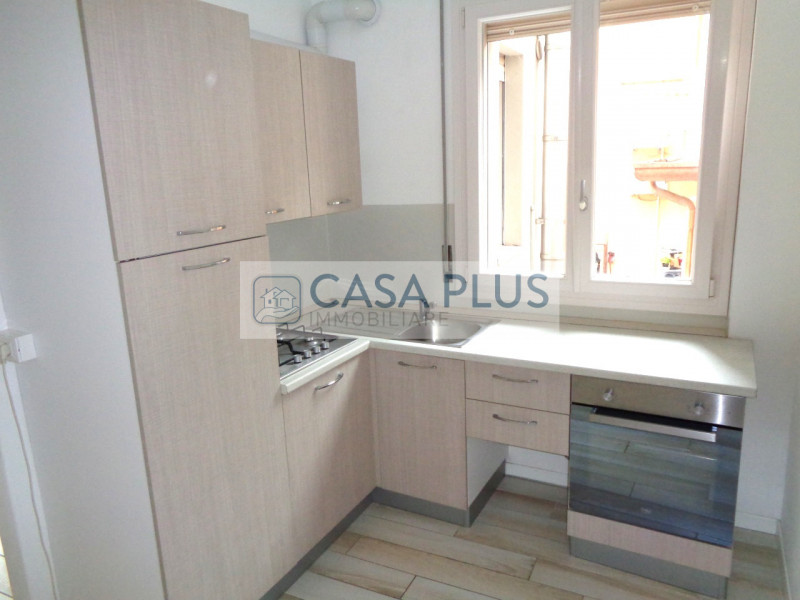 In  piccola e curata palazzina di recente ristrutturazione ELEGANTE MIDI-APPARTAMENTO climatizzat...