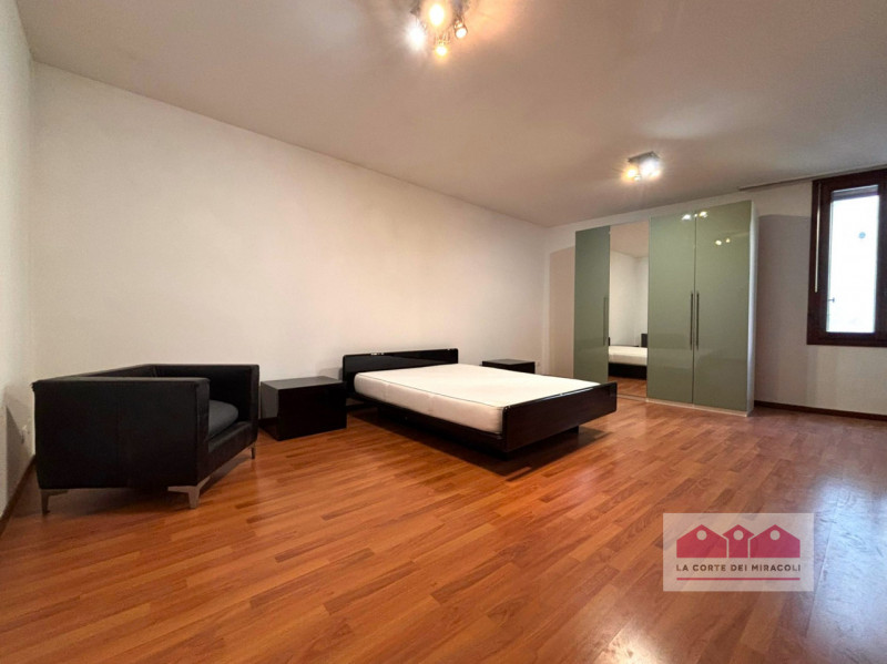 PONTE DEGLI ANGELI: BICAMERE + STUDIO, P.1°, MQ. 100, CUCINA ABITABILE ED ARREDATA, SOGGIORNO, 2 ...