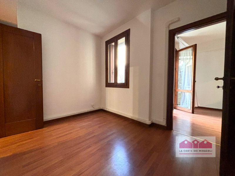 PONTE DEGLI ANGELI: BICAMERE + STUDIO, P.1°, MQ. 100, CUCINA ABITABILE ED ARREDATA, SOGGIORNO, 2 ...