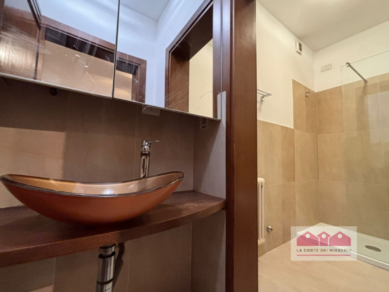 PONTE DEGLI ANGELI: BICAMERE + STUDIO, P.1°, MQ. 100, CUCINA ABITABILE ED ARREDATA, SOGGIORNO, 2 ...