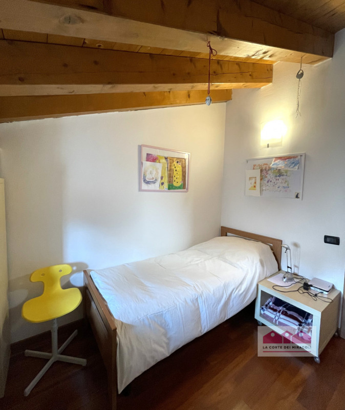 CENTRO STORICO: IN UNA DELLE ZONE PIÙ ESCLUSIVE DI VICENZA E IN CONTESTO SIGNORILE ED SILENZIOSO,...