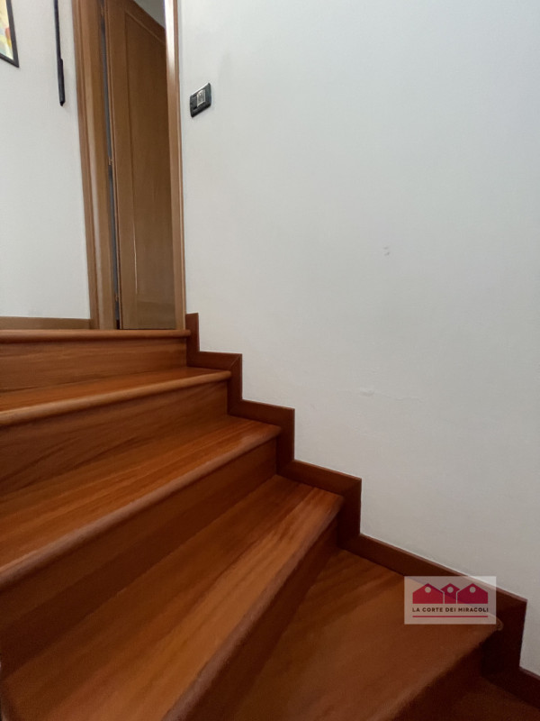 CENTRO STORICO: IN UNA DELLE ZONE PIÙ ESCLUSIVE DI VICENZA E IN CONTESTO SIGNORILE ED SILENZIOSO,...