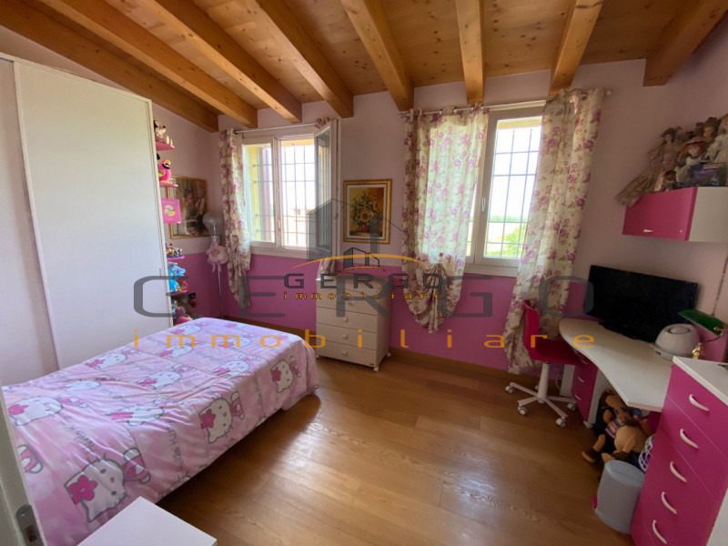 (Per INFO Cristina 3389226442) Ad Albignasego, in zona tranquilla e vicina al centro, proponiamo ...