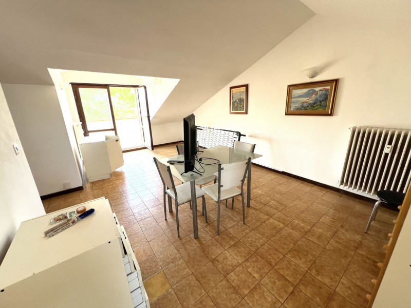 (Per INFO Cristina 3389226442) A Padova, zona Savonarola, in palazzina con ascensore, proponiamo ...