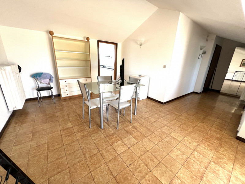 (Per INFO Cristina 3389226442) A Padova, zona Savonarola, in palazzina con ascensore, proponiamo ...