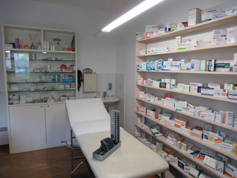 Per informazioni contattare 335/464501. Ad Arcade (TV) proponiamo in vendita a reddito ambulatori...