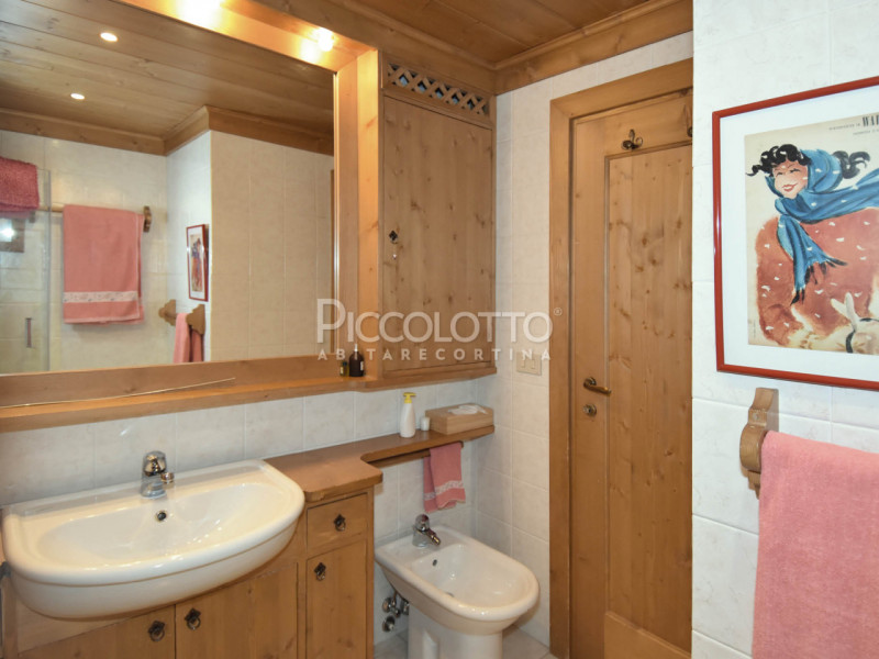 Rif. A4555 - DISPONIBILE LUGLIO - AGOSTO 2026

Vacanze indimenticabili a Cortina d'Ampezzo - Loca...