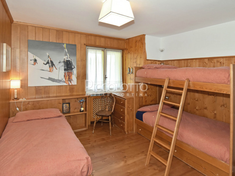 Rif. A4555 - DISPONIBILE LUGLIO - AGOSTO 2026

Vacanze indimenticabili a Cortina d'Ampezzo - Loca...