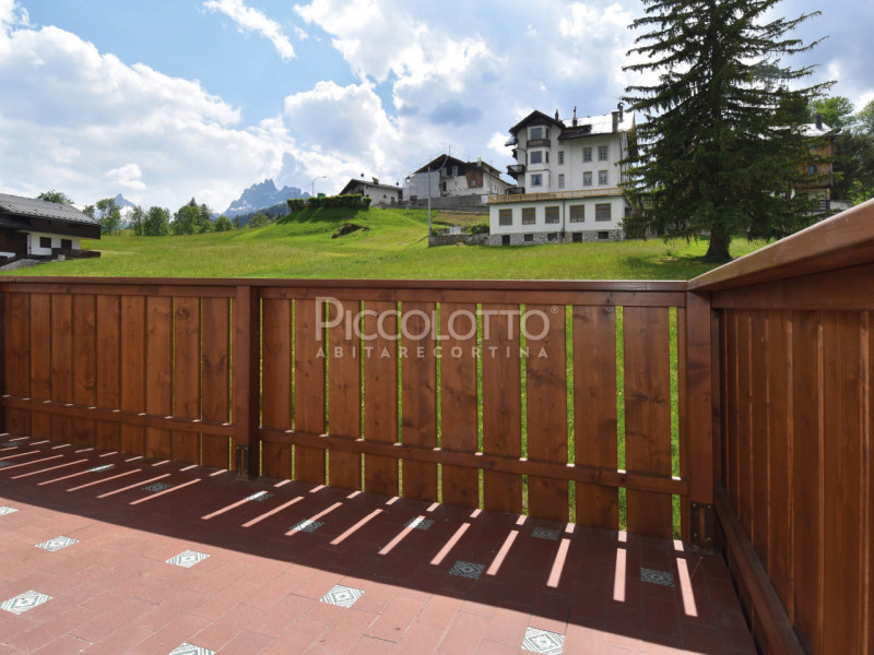 Rif. A4555 - DISPONIBILE LUGLIO - AGOSTO 2026

Vacanze indimenticabili a Cortina d'Ampezzo - Loca...