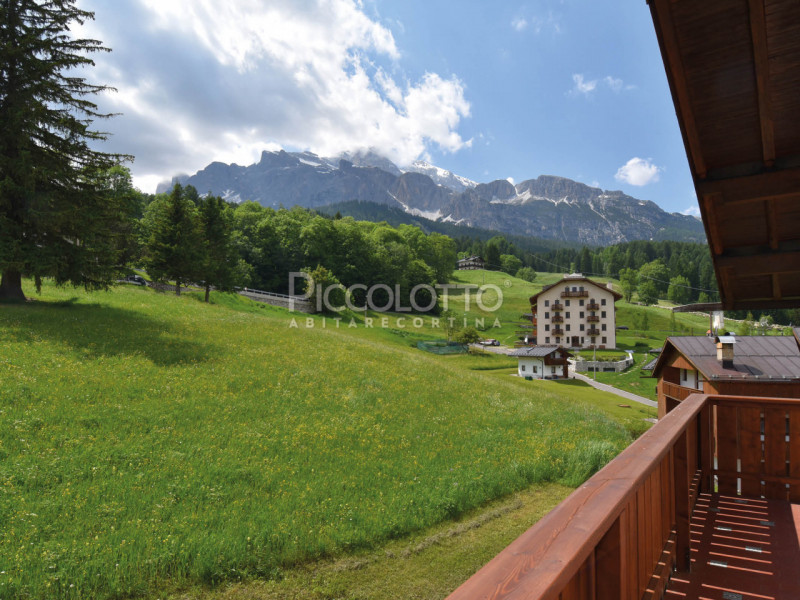 Rif. A4555 - DISPONIBILE LUGLIO - AGOSTO 2026

Vacanze indimenticabili a Cortina d'Ampezzo - Loca...