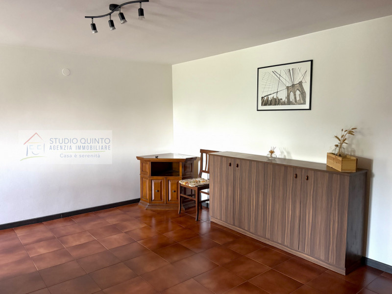 In zona verde e tranquilla a Quinto di Treviso, presentiamo questa porzione di casa su due livell...