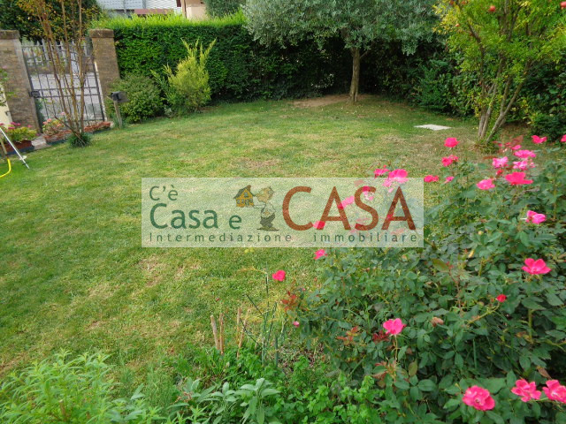 SELVAZZANO: Disponibile dal 1° settembre. Vicinanze a tutti i servizi, vicinanze Colli Euganei, A...