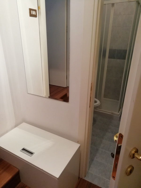 In centro storico (via Santa Sofia), libero dal 01 marzo, grazioso monolocale completamente arred...