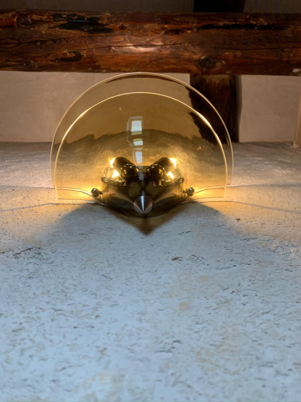 murano, su palazzina di 6 unità appartamento al secondo ed ultimo piano egregiamente ristrutturat...