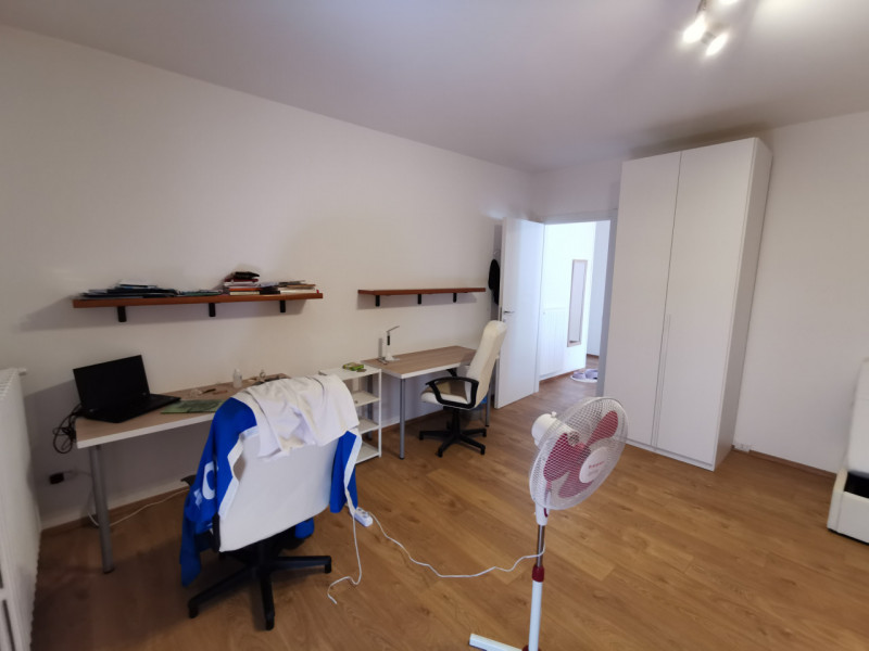 Disponibili 3 POSTI LETTO 

Poco distante dal centro di Legnaro e dal campus Agripolis, c.a 10 Mi...