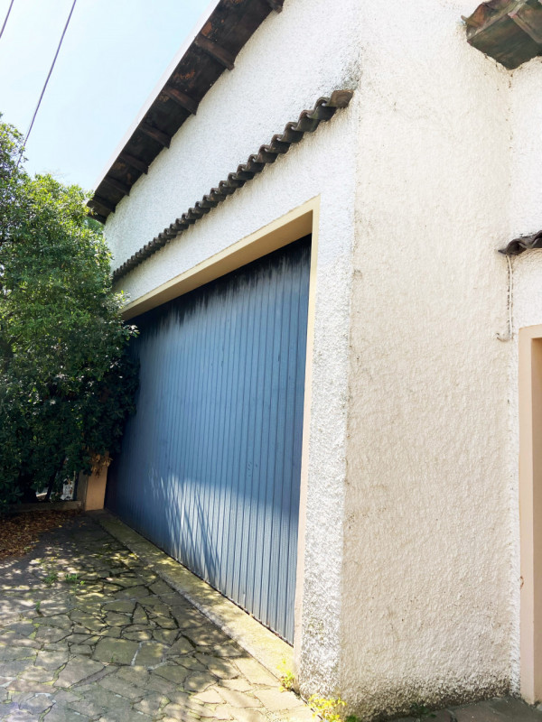 (Per INFO 388 892 0530) A Cornuda, in posizione centrale, proponiamo in vendita immobile di prest...