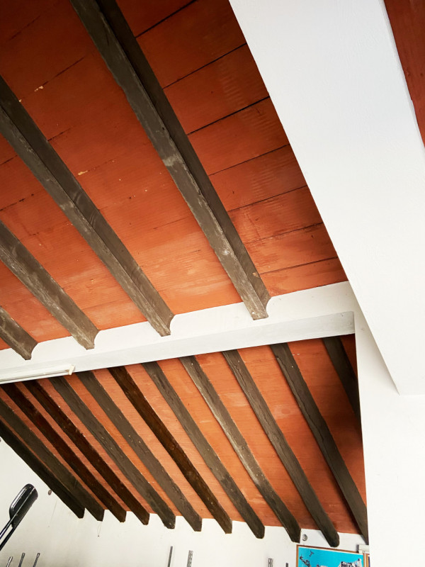 (Per INFO 388 892 0530) A Cornuda, in posizione centrale, proponiamo in vendita immobile di prest...