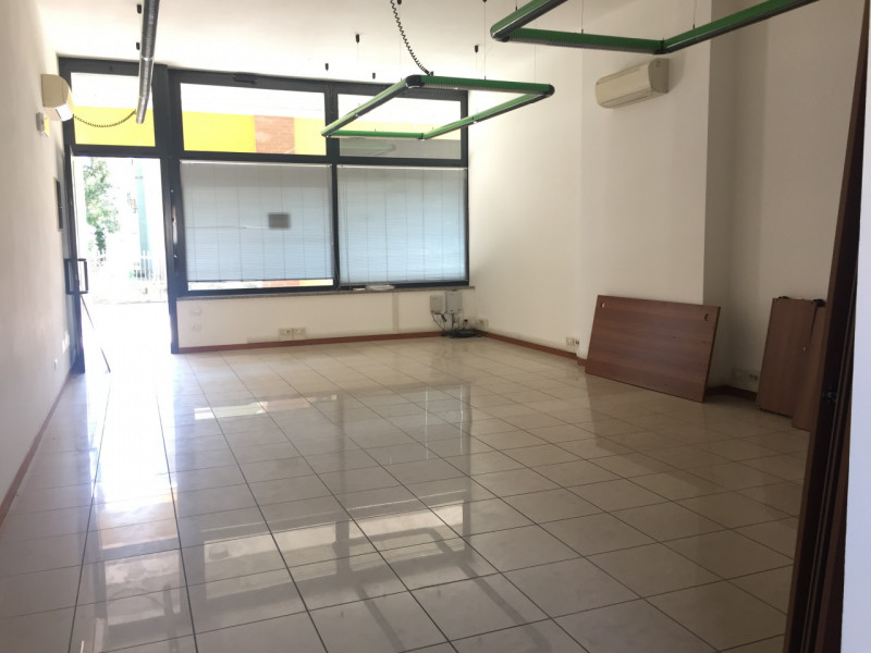 AFFITTI Locali commerciali a Vigodarzere – foto 1