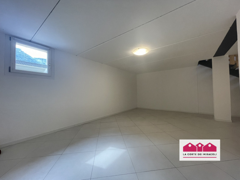 LUMIGNANO: AFFASCINANTE ED ELEGANTE BIFAMILIARE CON 3 CAMERE, CIRCONDATA DALLE COLLINE DI LUMIGNA...